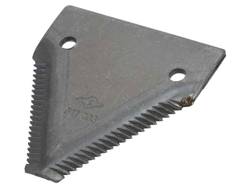 Knife section - over serrated - 83x76x2.75mm - Hole Ø6.5mm - Hole centres 51mm - Replacement forClaas To fit as: 6112031