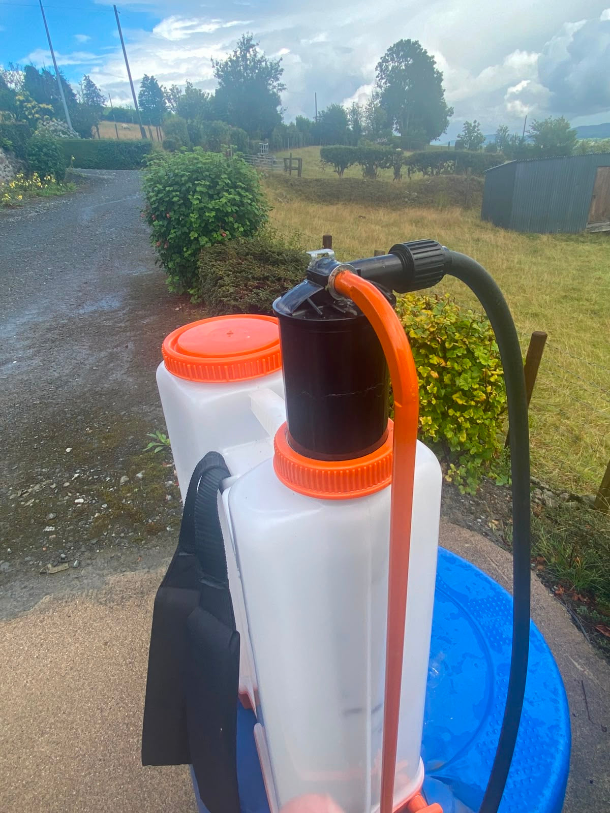 16L Heavy Duty Knapsack Sprayer | Viton Seals, 3 Nozzles & Chemical Agitator - The Puzzle Seed Company