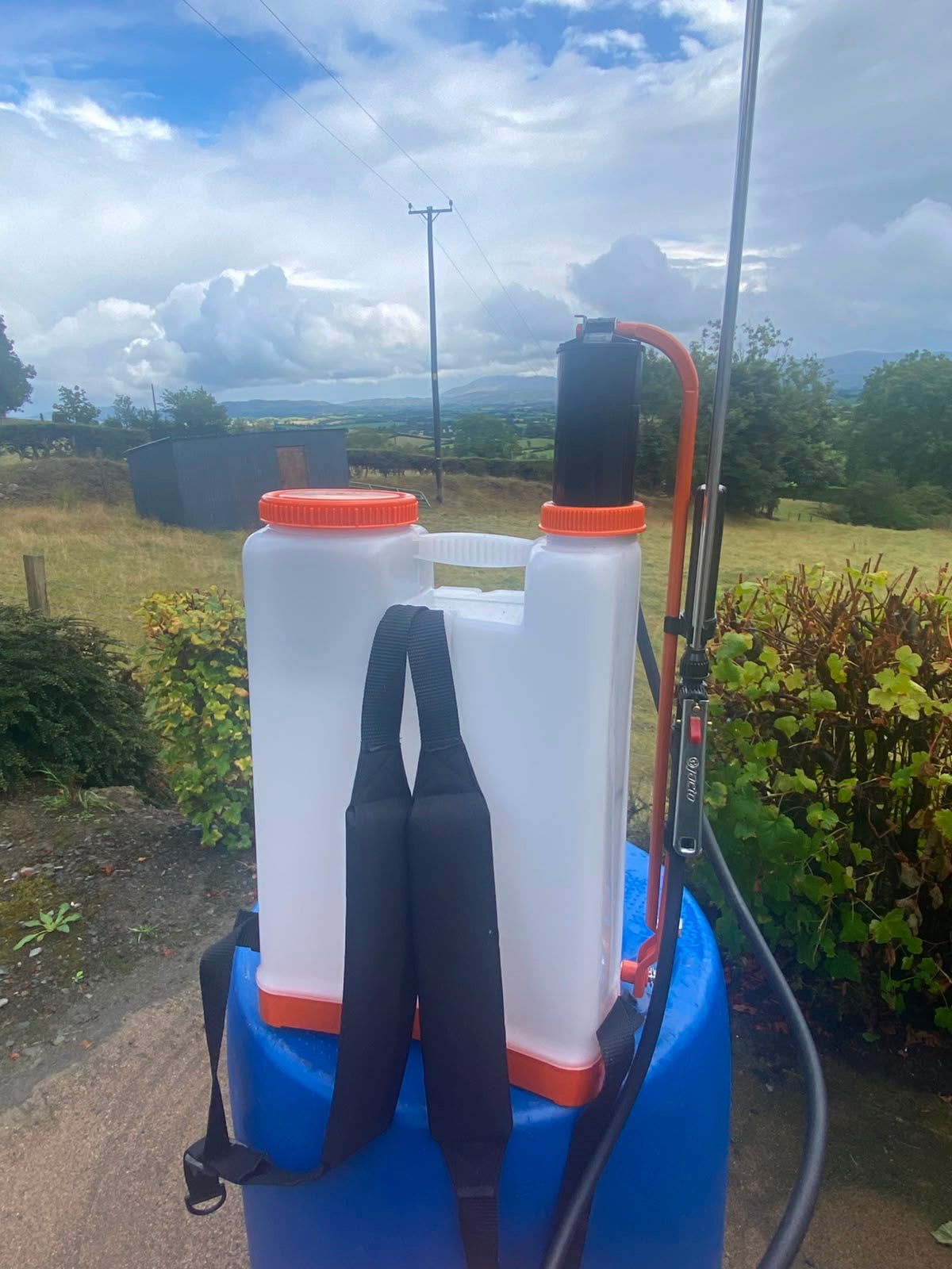 16L Heavy Duty Knapsack Sprayer | Viton Seals, 3 Nozzles & Chemical Agitator - The Puzzle Seed Company