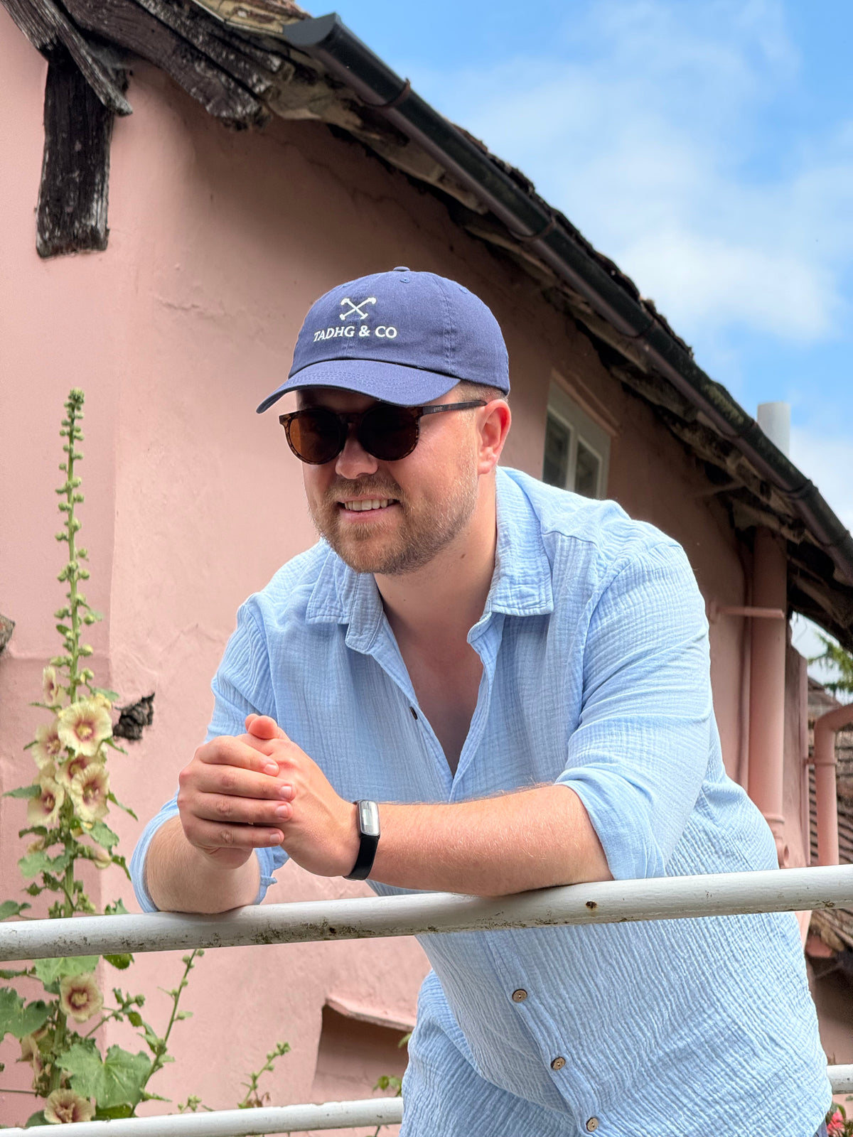 Stylish Navy Cap – Elevate Your Everyday Look with Effortless Elegance